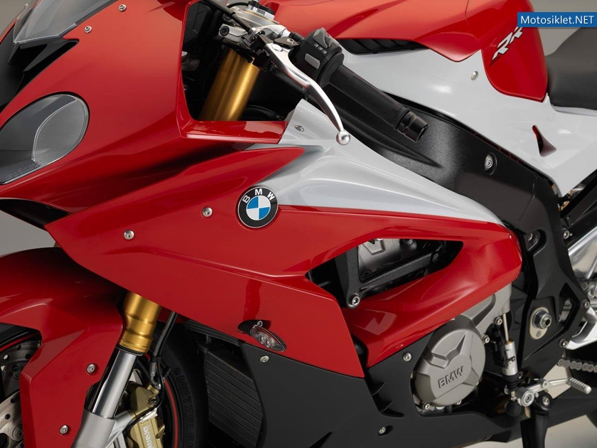 BMW-s1000RR-2015-Image-011