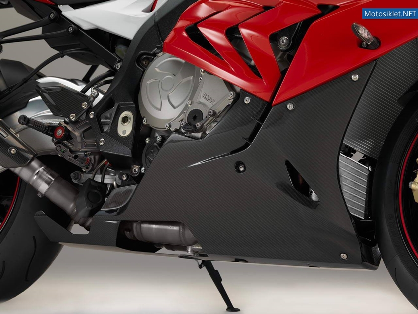 BMW-s1000RR-2015-Image-020