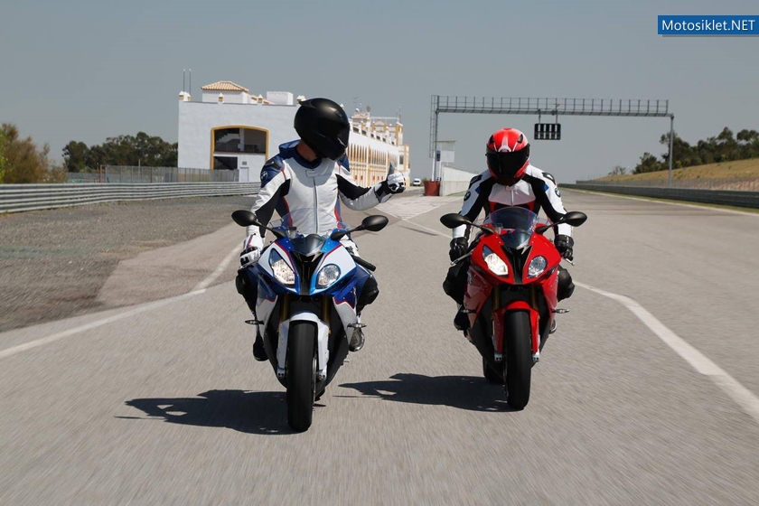 BMW-s1000RR-2015-Image-034
