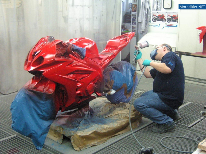 BMW-s1000RR-2015-Image-051