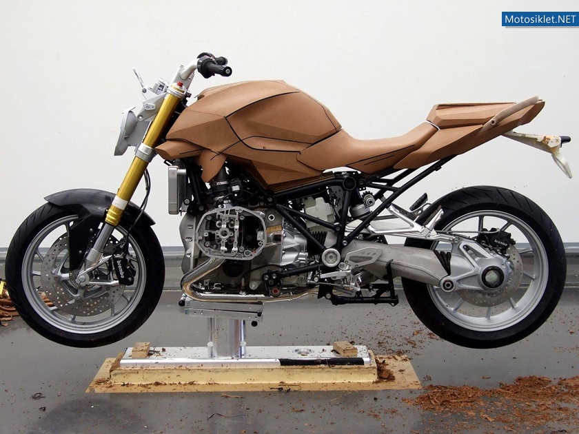 BMW-s1000RR-2015-Image-058