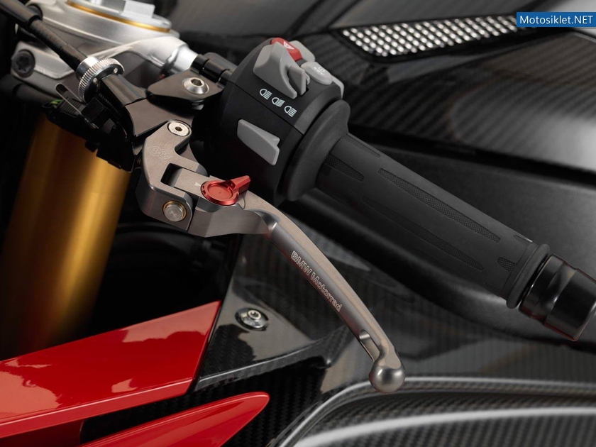 BMW-s1000RR-2015-Image-072