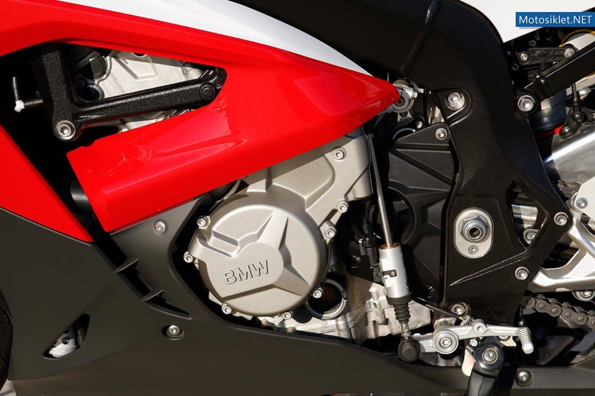 BMW-s1000RR-2015-Image-076