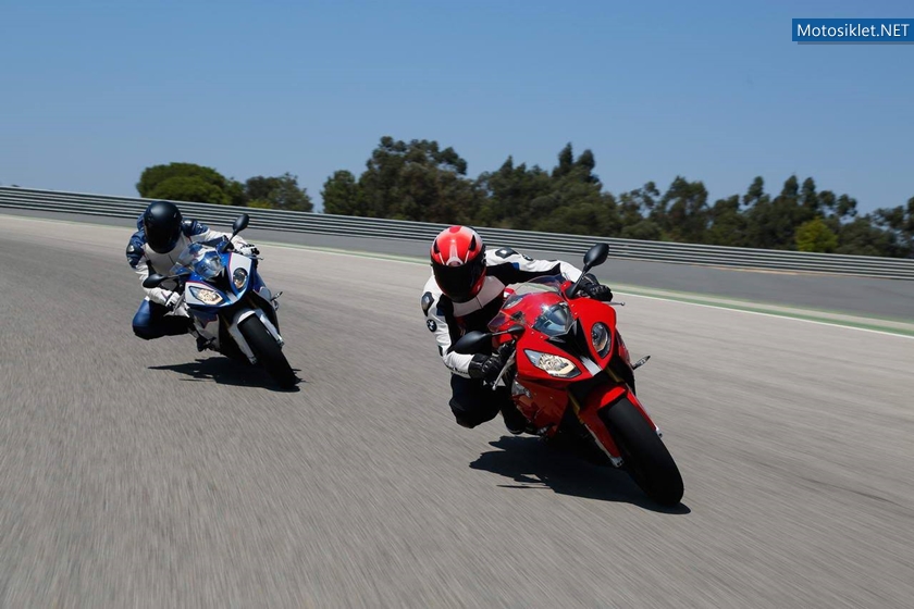 BMW-s1000RR-2015-Image-111
