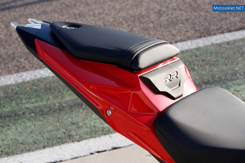 BMW-s1000RR-2015-Image-156