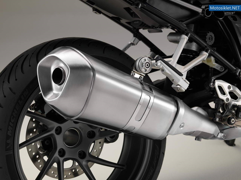 BMW-R-1200-RS-Image-077