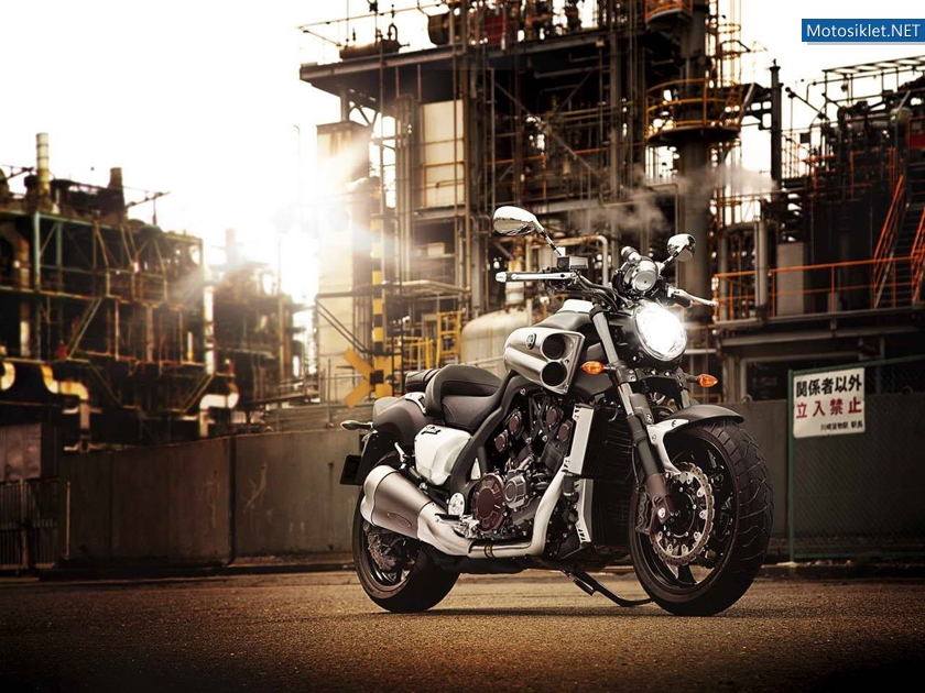 Yamaha-V-Max-2014-013