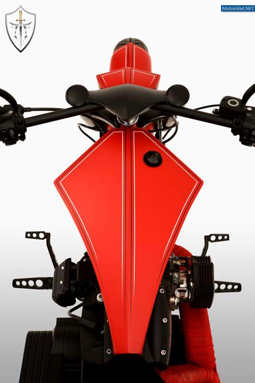 TT-Custom-Choppers-NoLimit-014