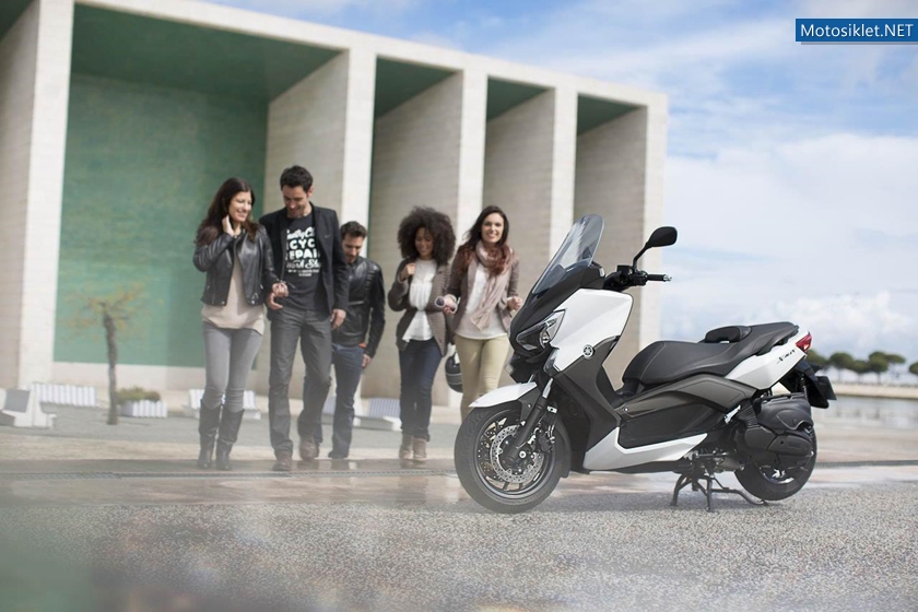 Yamaha-X-Max400-2013-017