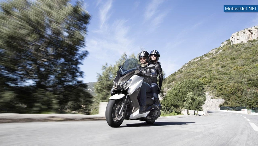 Yamaha-X-Max400-2013-022