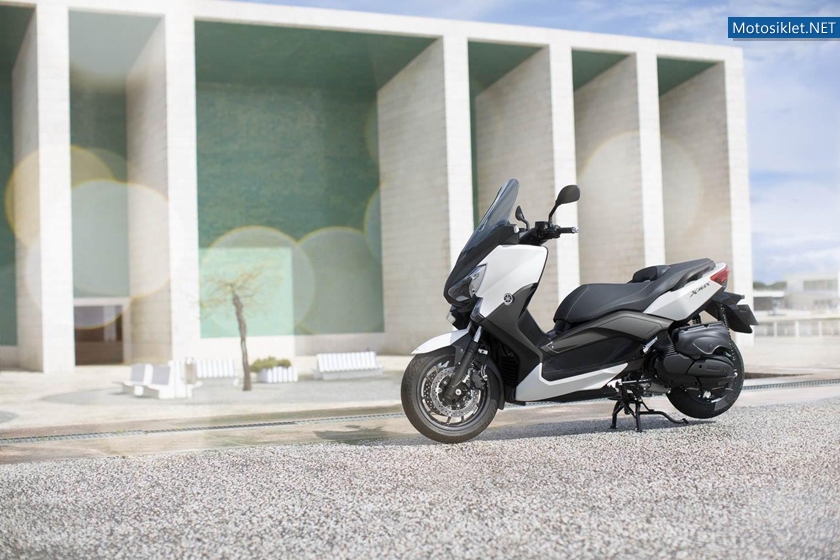 Yamaha-X-Max400-2013-035