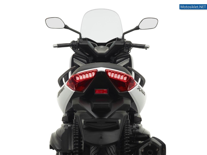 Yamaha-X-Max400-2013-043