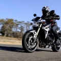 SuzukiGSR-750-BlackMat-2013-LimitedEdition-001