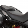 Aprilia-Caponord-1200-2013-Model-027