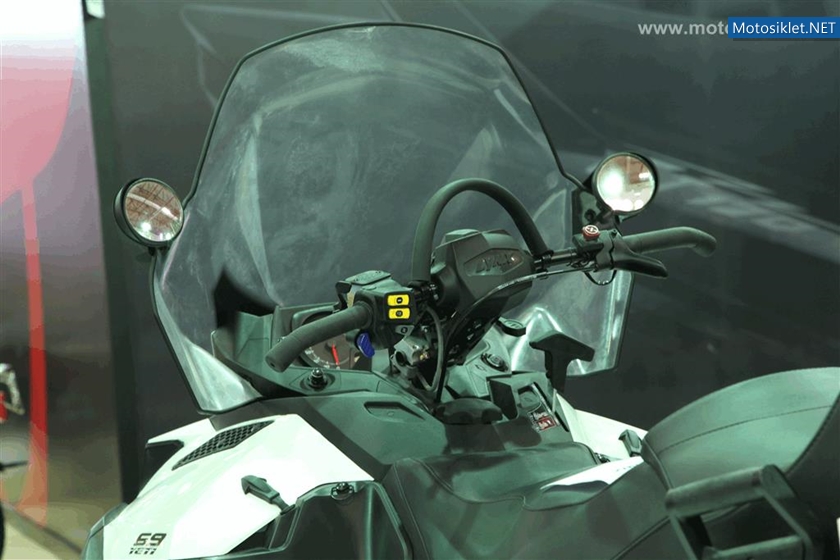 Can-Am-Standi-011
