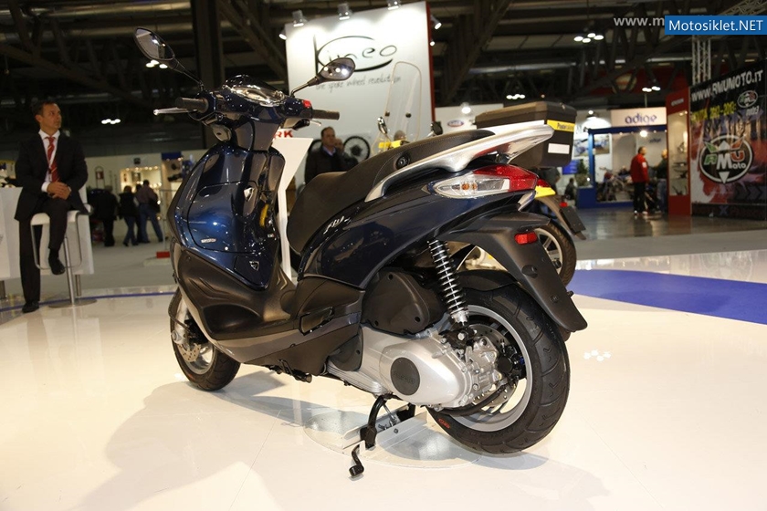 Piaggio-Milano-MotosikletFuari-002