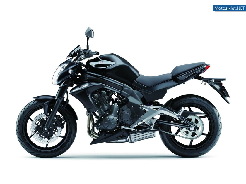 Kawasaki-ER-6N-2013-005