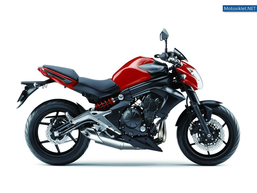 Kawasaki-ER-6N-2013-007