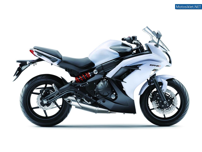 Kawasaki-ER-6F-2013-001
