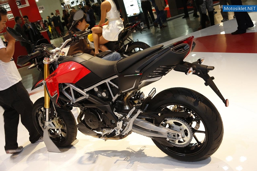 APRILIA-MilanoMotosikletFuari-035