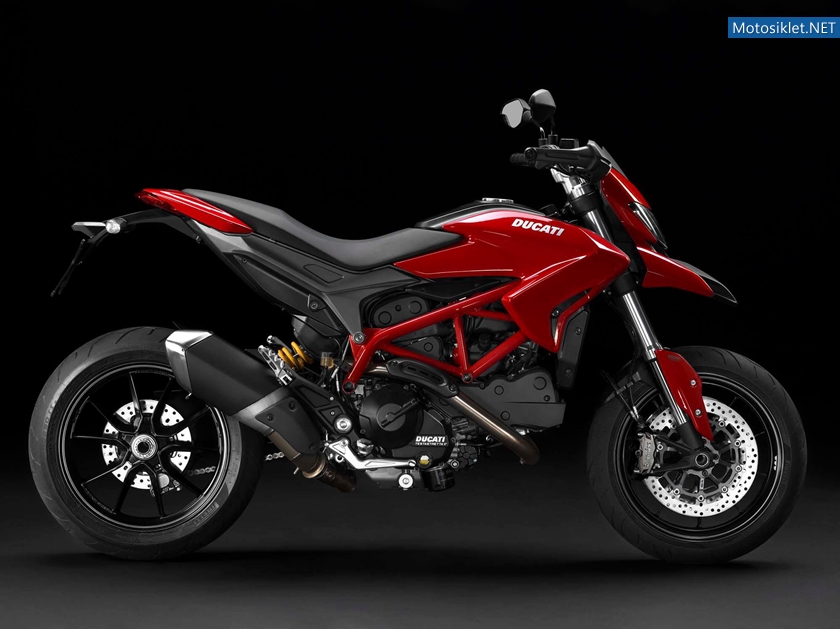 2013-Ducati-Hyperstrad-008