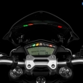 2013-Ducati-Hyperstrad-001