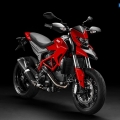 2013-Ducati-Hyperstrad-015