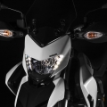 2013-Ducati-Hyperstrad-020