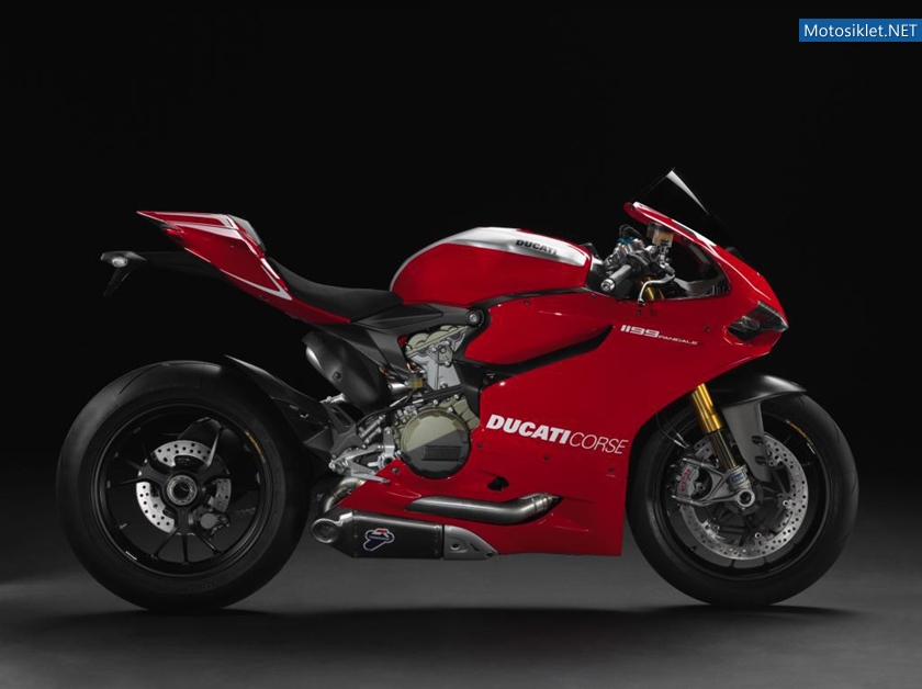 Ducati1199-Panigale-R-004