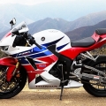2013-Honda-CBR600RR-014