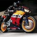 2013-Honda-CBR600RR-015
