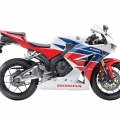 2013-Honda-CBR600RR-021