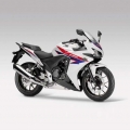 2013-Honda-CBR500-008