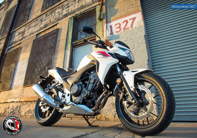 2013-Honda-CB500-002