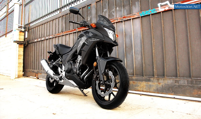 2013-Honda-CB500X-007