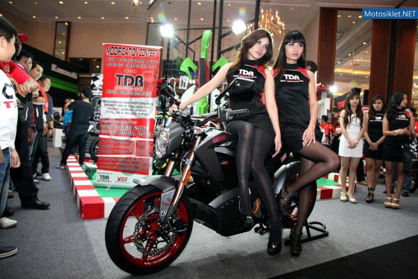 Jakarta-Motorcycle-Show-2012-017