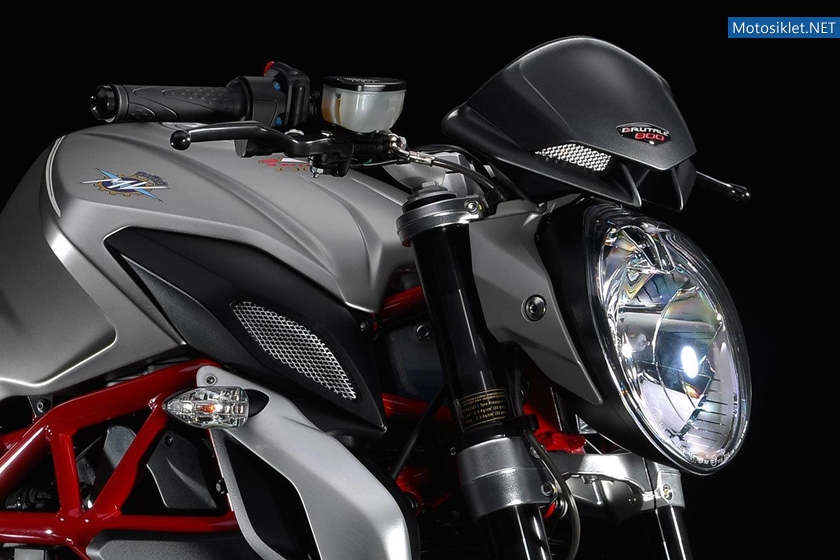 MVAgusta-Brutale-800-008