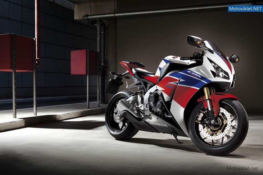 Honda-CBR1000RR-Fireblade-2013-008