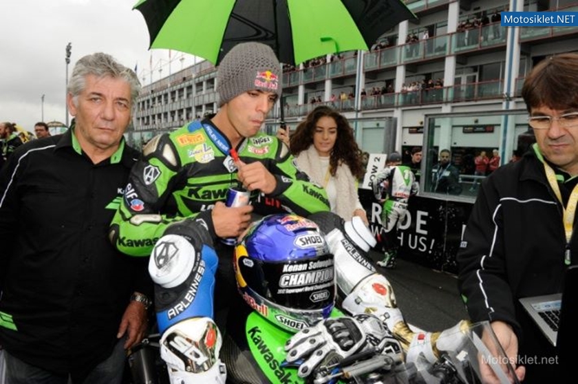 Kenan-Sofuoglu-Fransa-Magny-Cours-WSS-2012-022