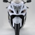 Suzuki-GSX-R1300-Hayabusa-2013-Model-025