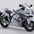 Suzuki-GSX-R1300-Hayabusa-2013-Model-040