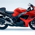Suzuki-GSX-R1300-Hayabusa-2013-Model-052