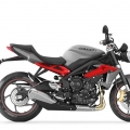 TriumphStreetTriple-R-2013Model-013