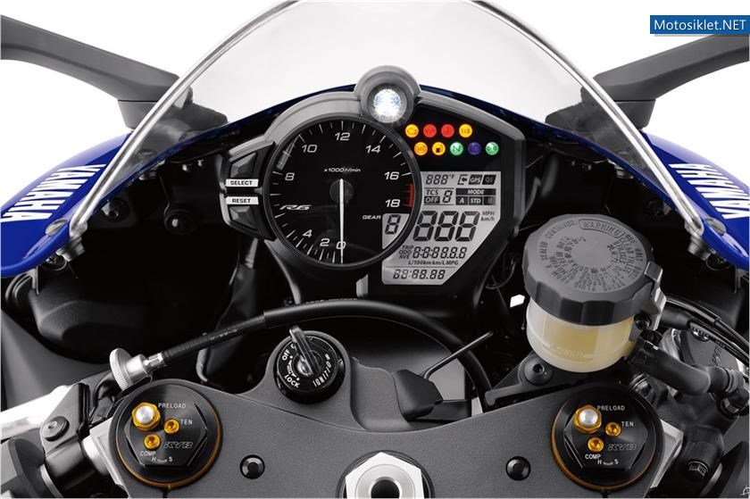 2017-yamaha-R6-057