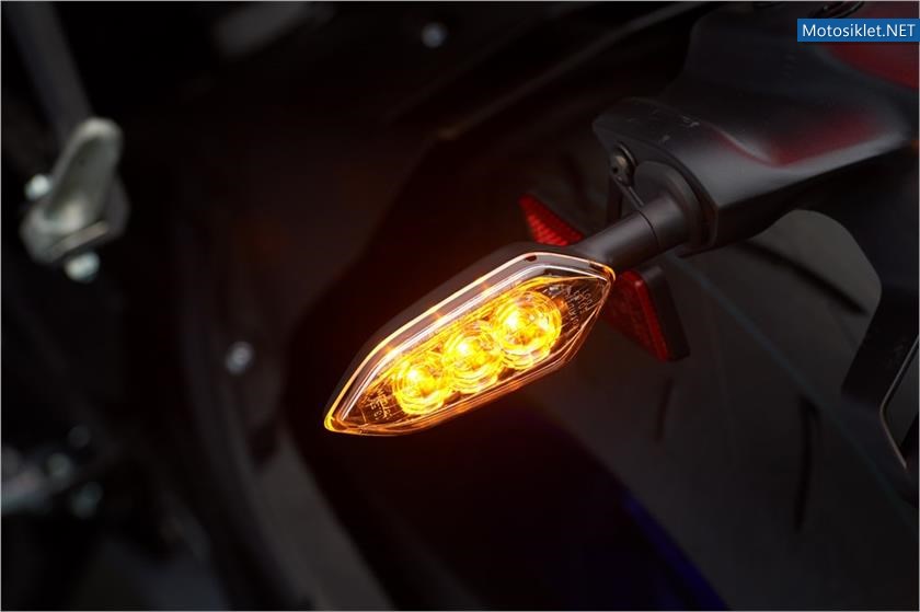 2017-yamaha-R6-064