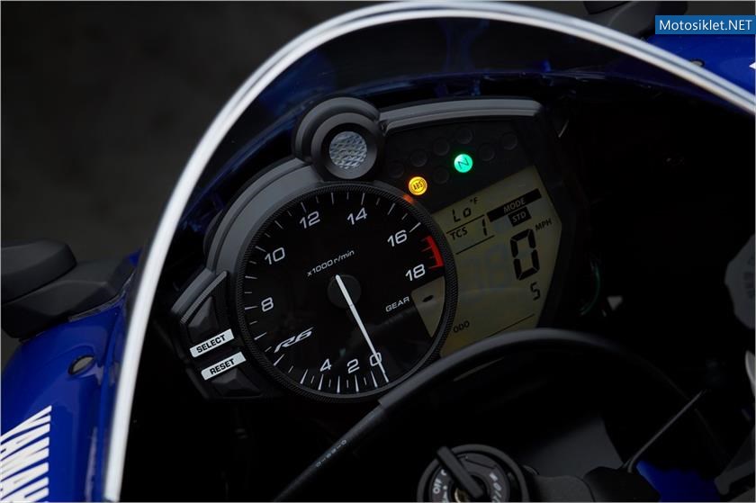 2017-yamaha-R6-065