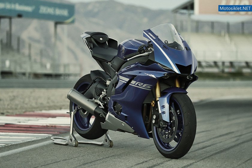 yamaha-r6-2017-foto-dinamiche_11