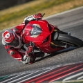 2018-ducati-panigale-v4-first-look-specs-15