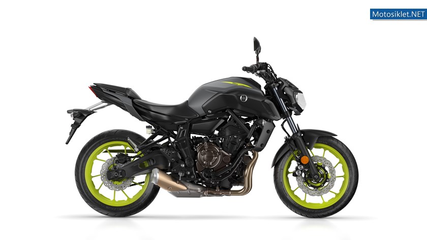 2018-Yamaha-MT-07-EU-Night-Fluo-Studio-002