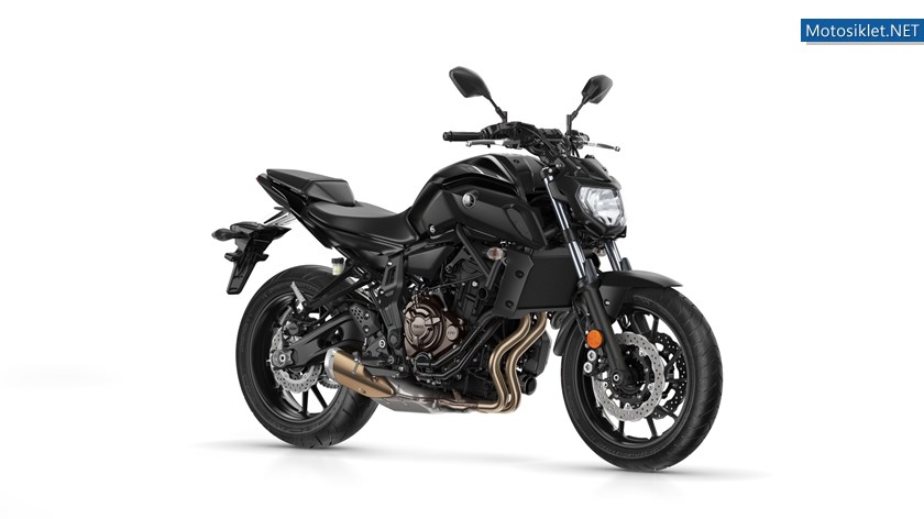 2018-Yamaha-MT-07-EU-Tech-Black-Studio-001
